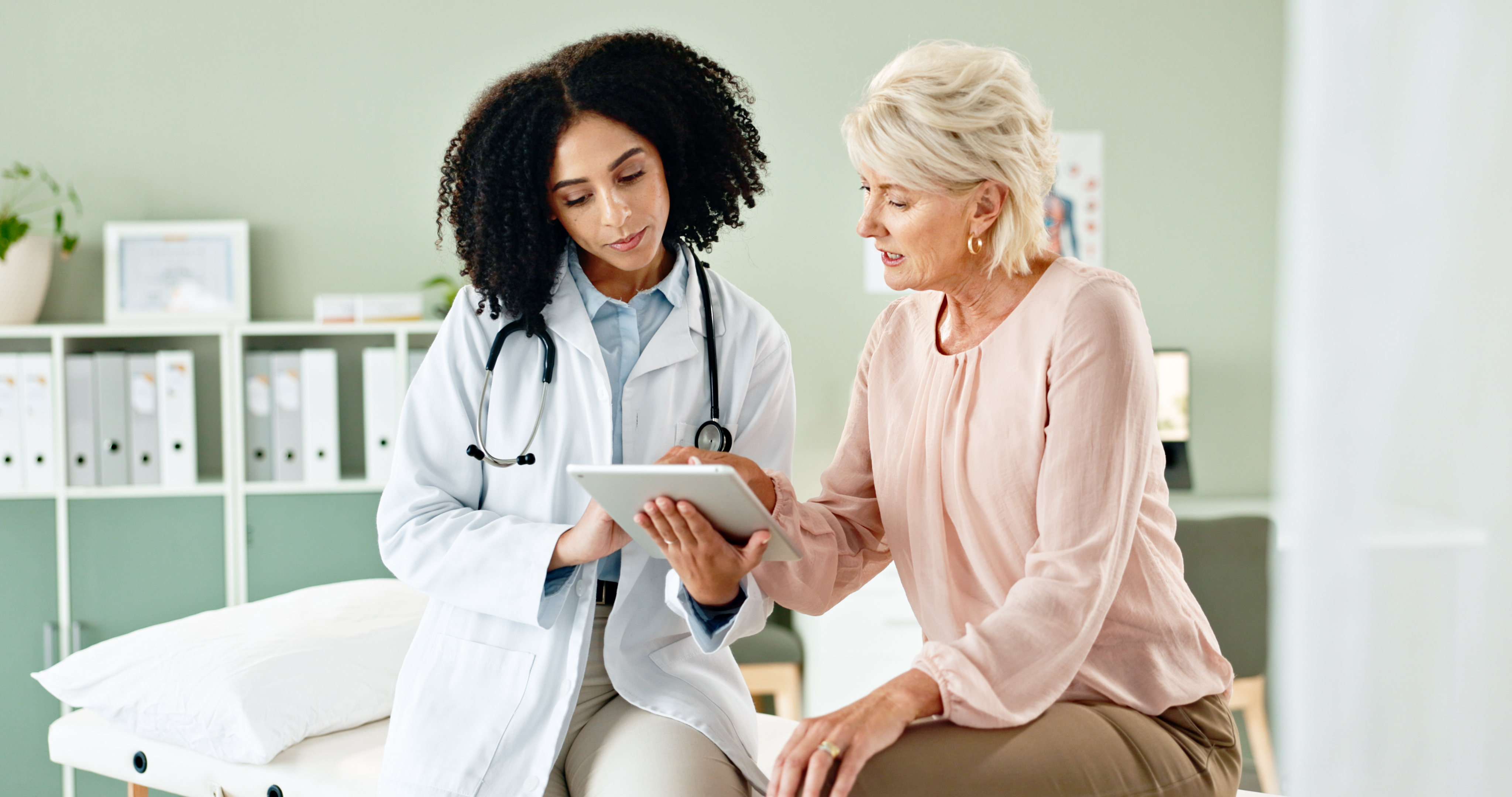 Doctor talking to a patient about COPAXONE®.